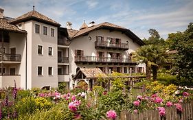 Hotel Weingut Stroblhof