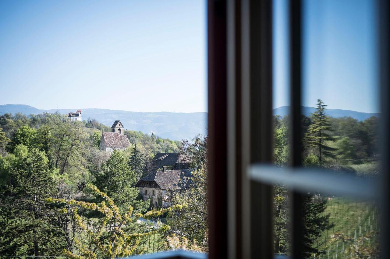Hotel Weingut Stroblhof Appiano Sulla Strada Del Vino Esterno foto